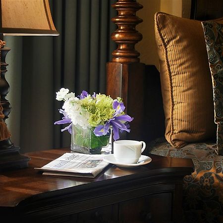 Hotel Baker 세인트 찰스 외부 사진