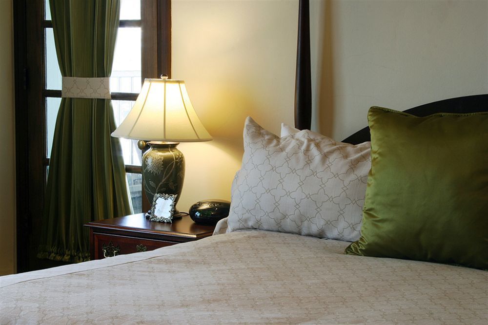 Hotel Baker 세인트 찰스 외부 사진